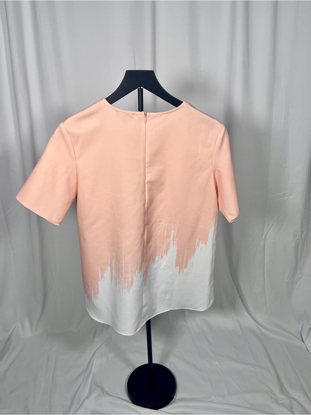 ZALORA Collection Light Pink & White Short Sleeve Blouse Size M Minimal Chic Top - Picture 2 of 6